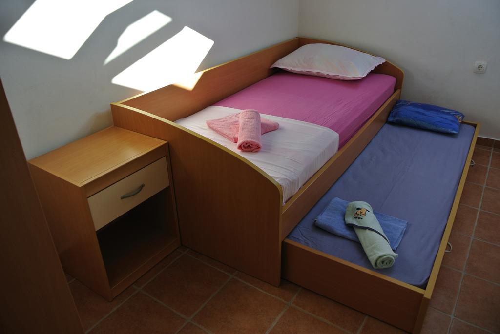 Kaprije Mistral Apartment 외부 사진